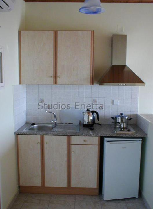 Erietta Studios 스보로나타 객실 사진